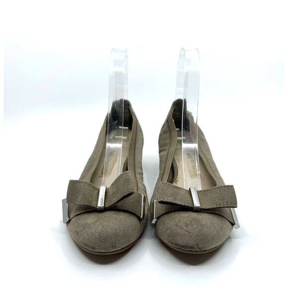Dana Buchman Ballet Flats Bowtie Suede Women's 6 US - Picture 4 of 10
